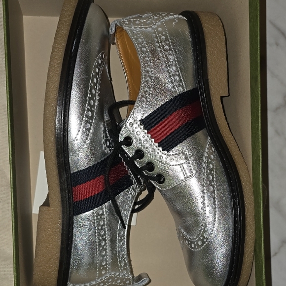Gucci Silver Kids Shoes - Picture 6 of 8